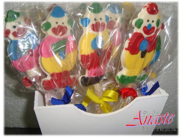 Pirulitos de chocolate palhaço - und