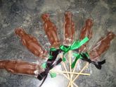 Pirulitos de chocolates em formato do boneco do BEN 10
